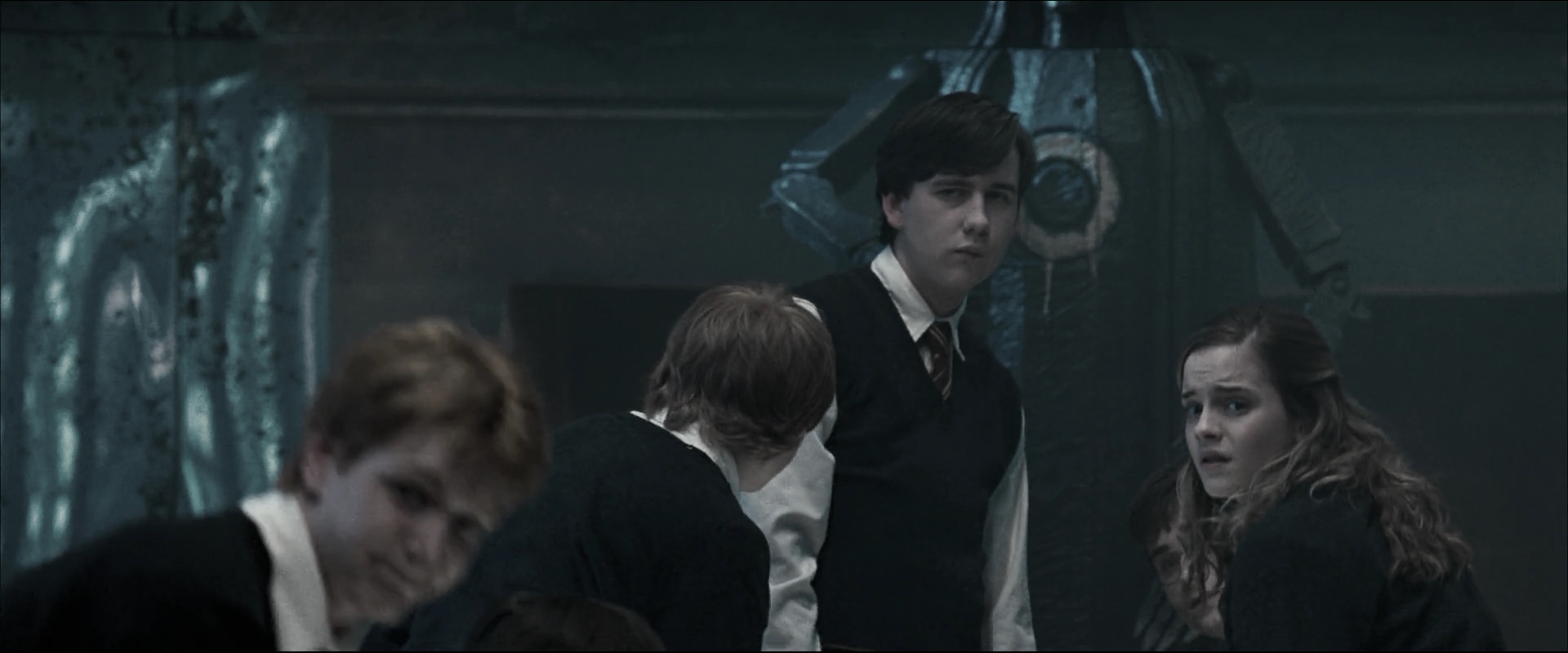 EmmaWatsonFan_dot_nl-HarryPotterAndTheOrderOfThePhoenix3436.jpg