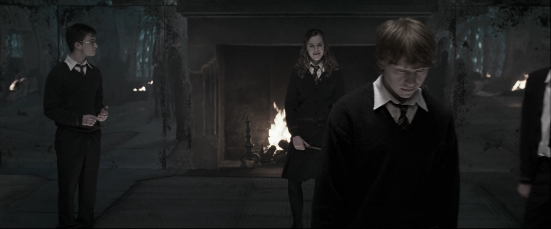 EmmaWatsonFan_dot_nl-HarryPotterAndTheOrderOfThePhoenix3508.jpg