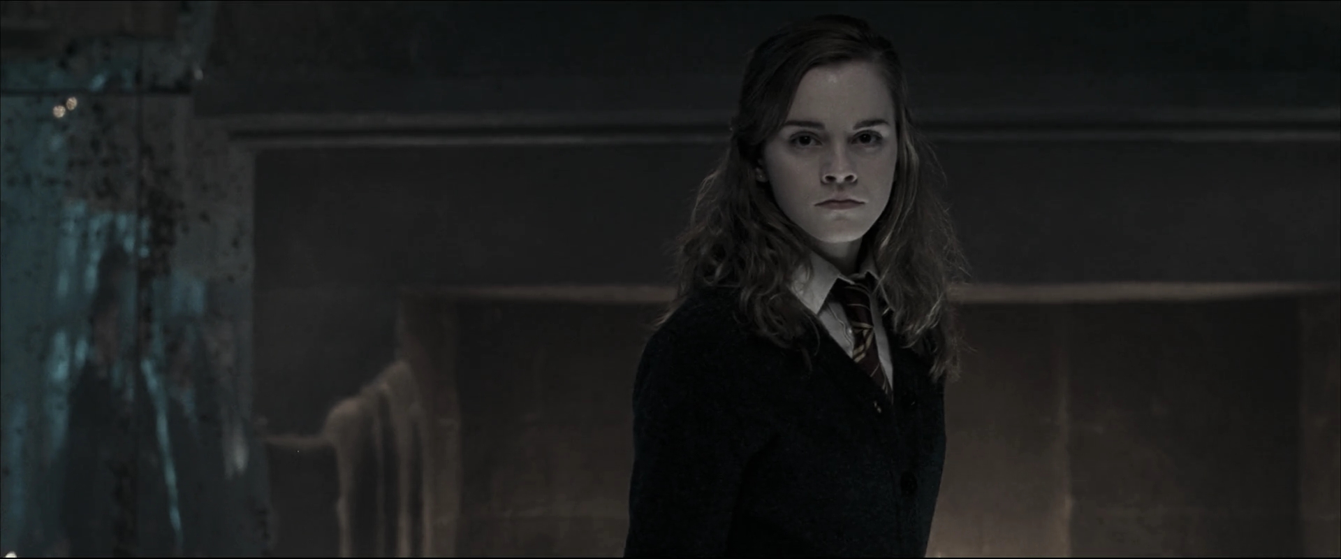 EmmaWatsonFan_dot_nl-HarryPotterAndTheOrderOfThePhoenix3521.jpg