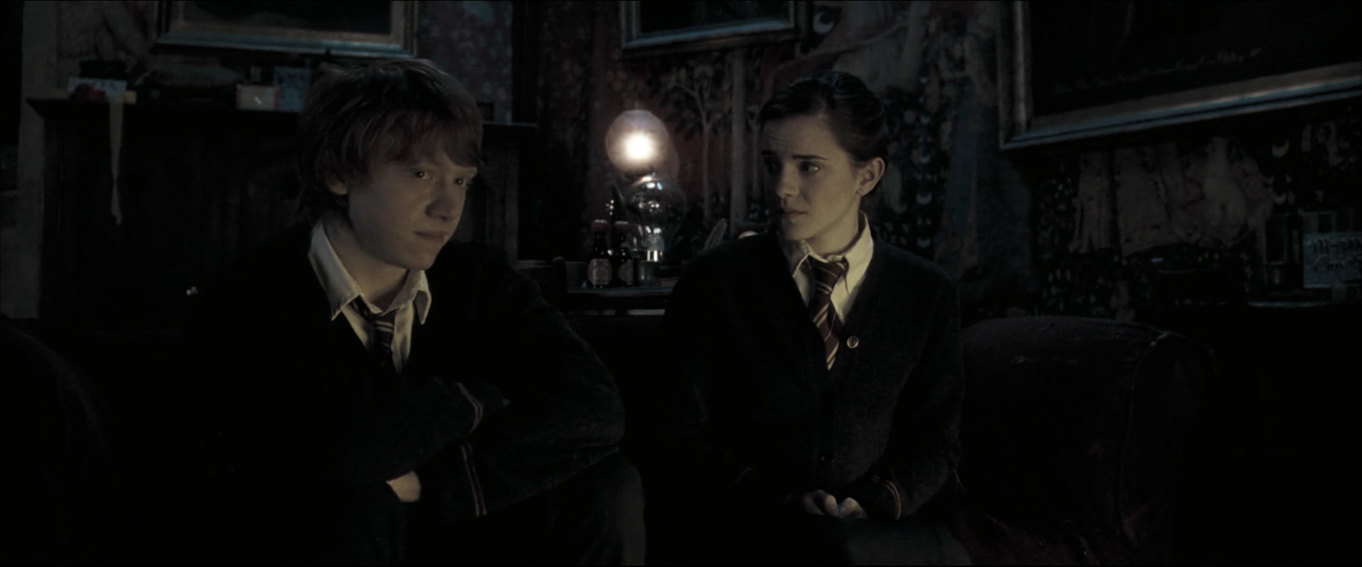 EmmaWatsonFan_dot_nl-HarryPotterAndTheOrderOfThePhoenix3895.jpg