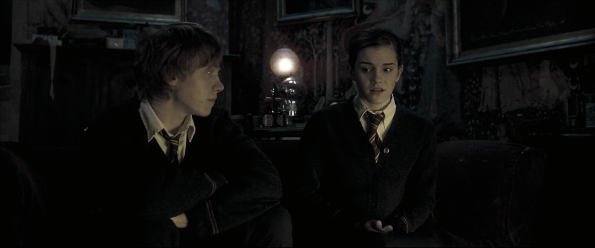 EmmaWatsonFan_dot_nl-HarryPotterAndTheOrderOfThePhoenix3902.jpg