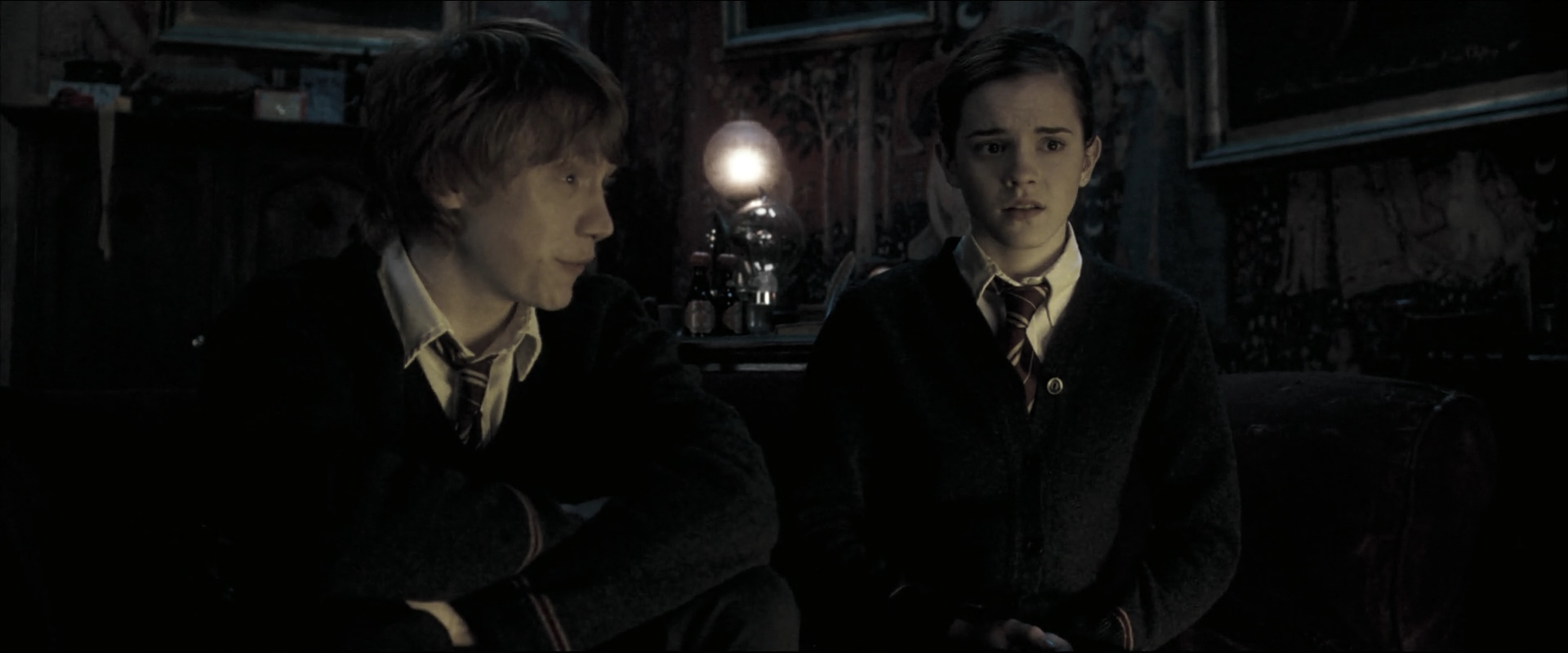 EmmaWatsonFan_dot_nl-HarryPotterAndTheOrderOfThePhoenix3915.jpg