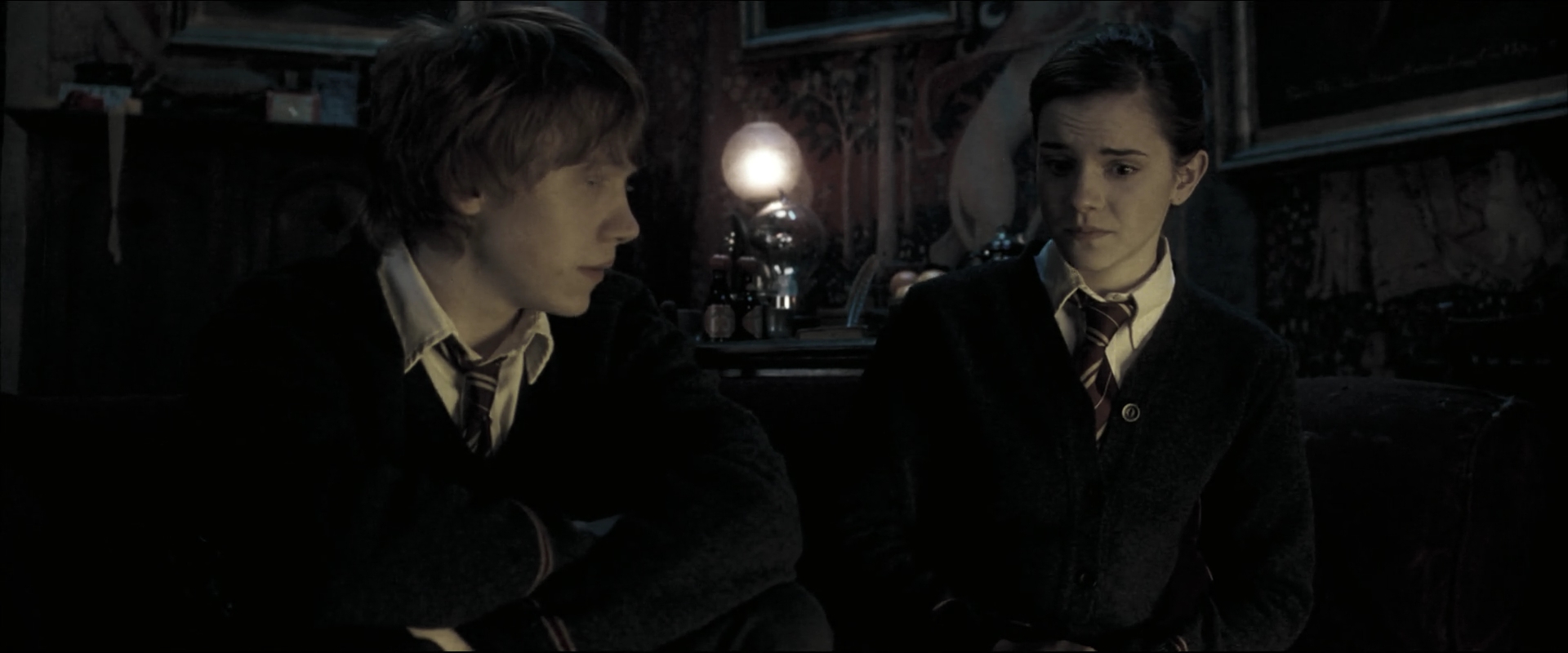 EmmaWatsonFan_dot_nl-HarryPotterAndTheOrderOfThePhoenix3921.jpg
