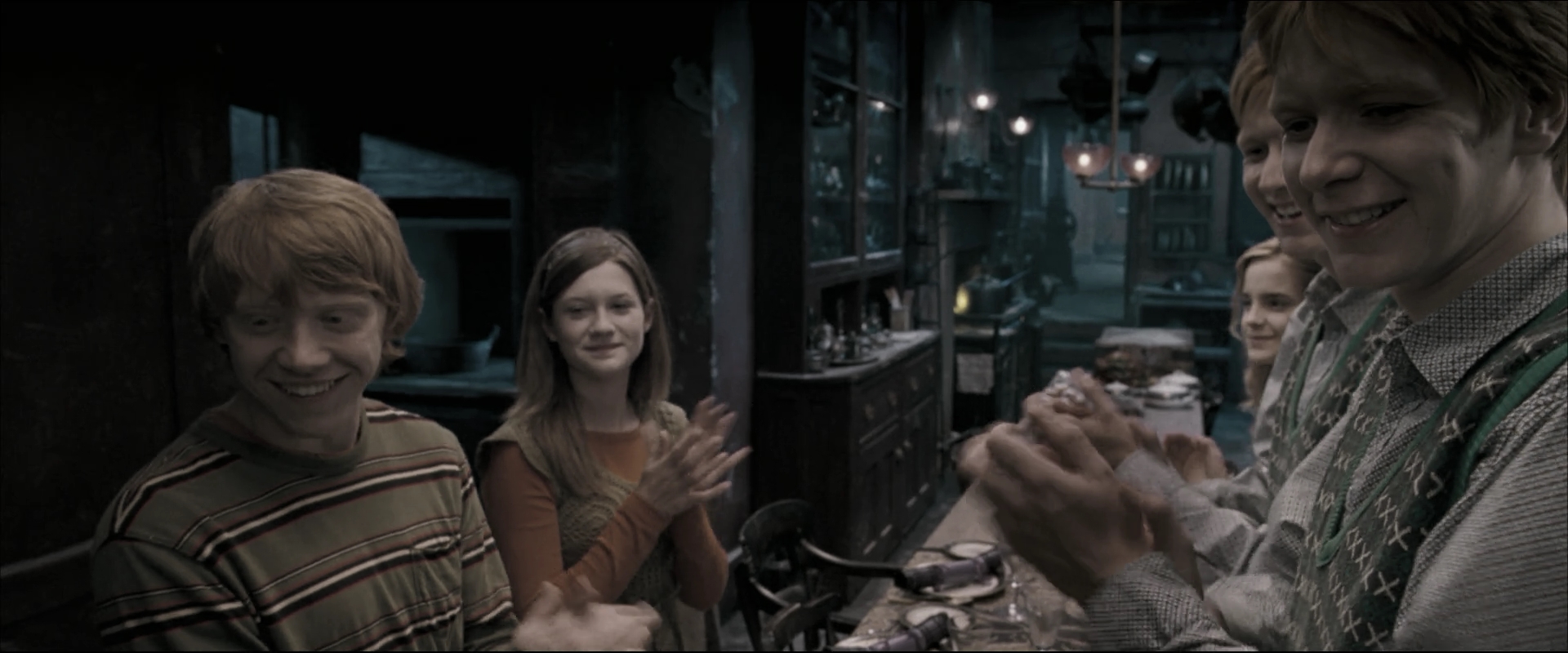 EmmaWatsonFan_dot_nl-HarryPotterAndTheOrderOfThePhoenix4162.jpg