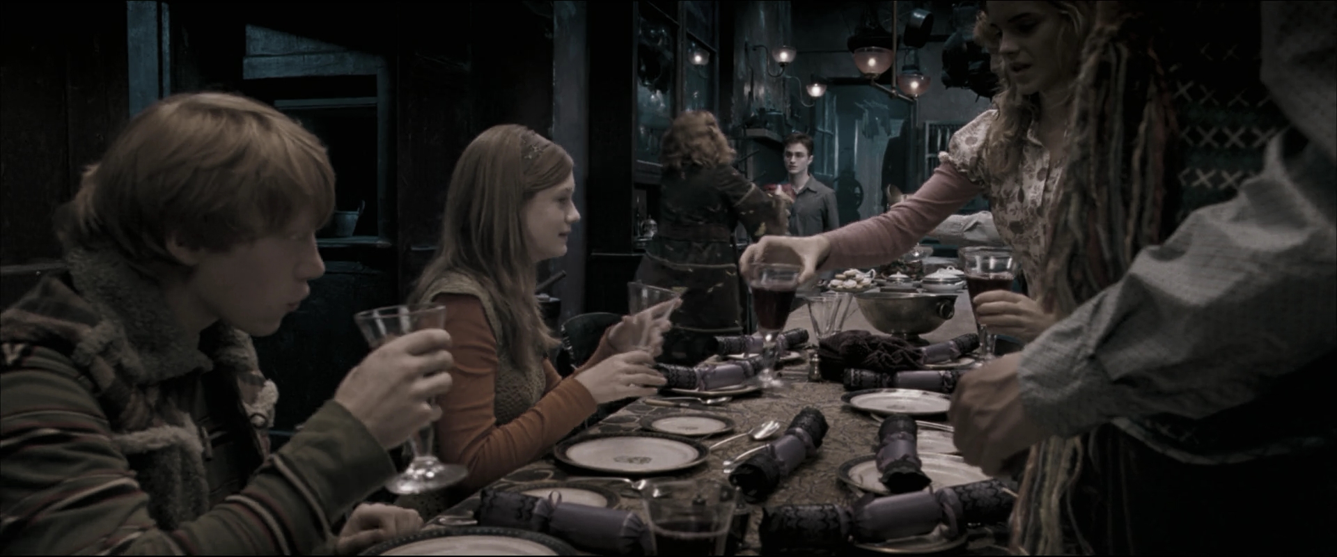 EmmaWatsonFan_dot_nl-HarryPotterAndTheOrderOfThePhoenix4194.jpg
