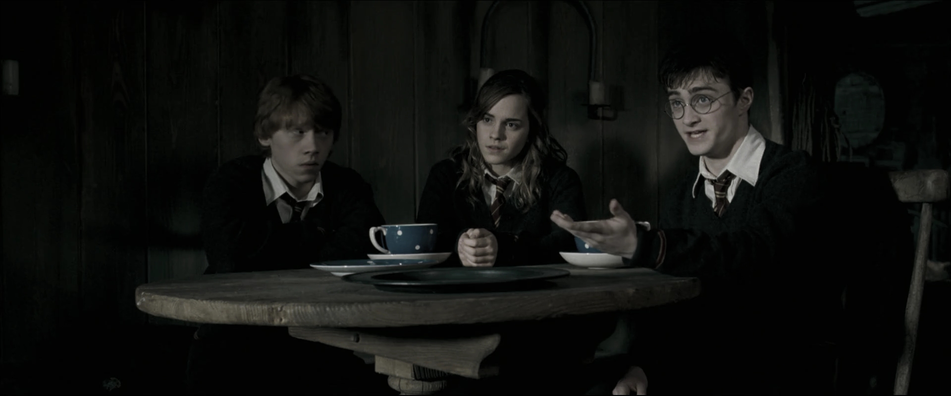 EmmaWatsonFan_dot_nl-HarryPotterAndTheOrderOfThePhoenix4576.jpg