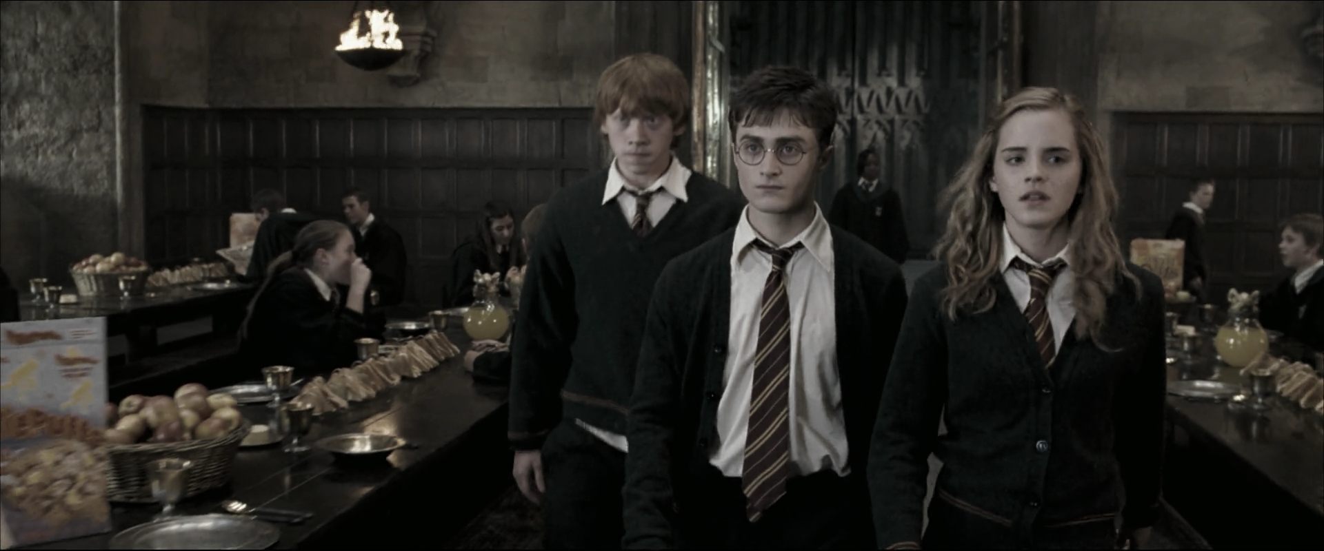 EmmaWatsonFan_dot_nl-HarryPotterAndTheOrderOfThePhoenix4685.jpg