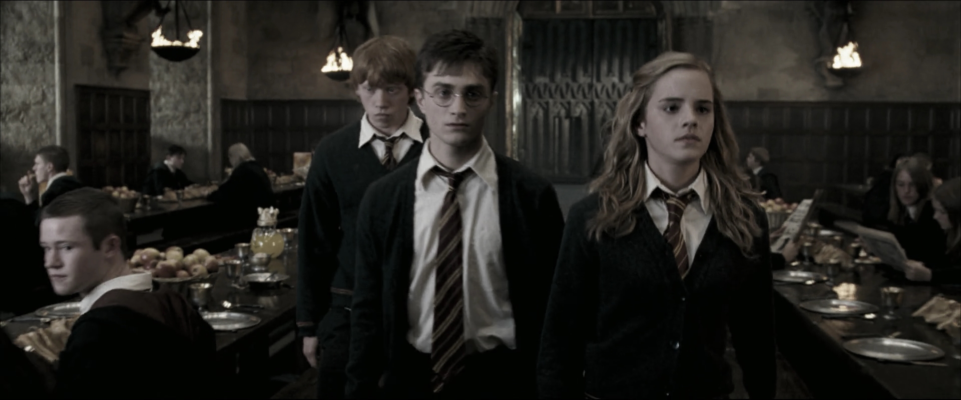 EmmaWatsonFan_dot_nl-HarryPotterAndTheOrderOfThePhoenix4688.jpg