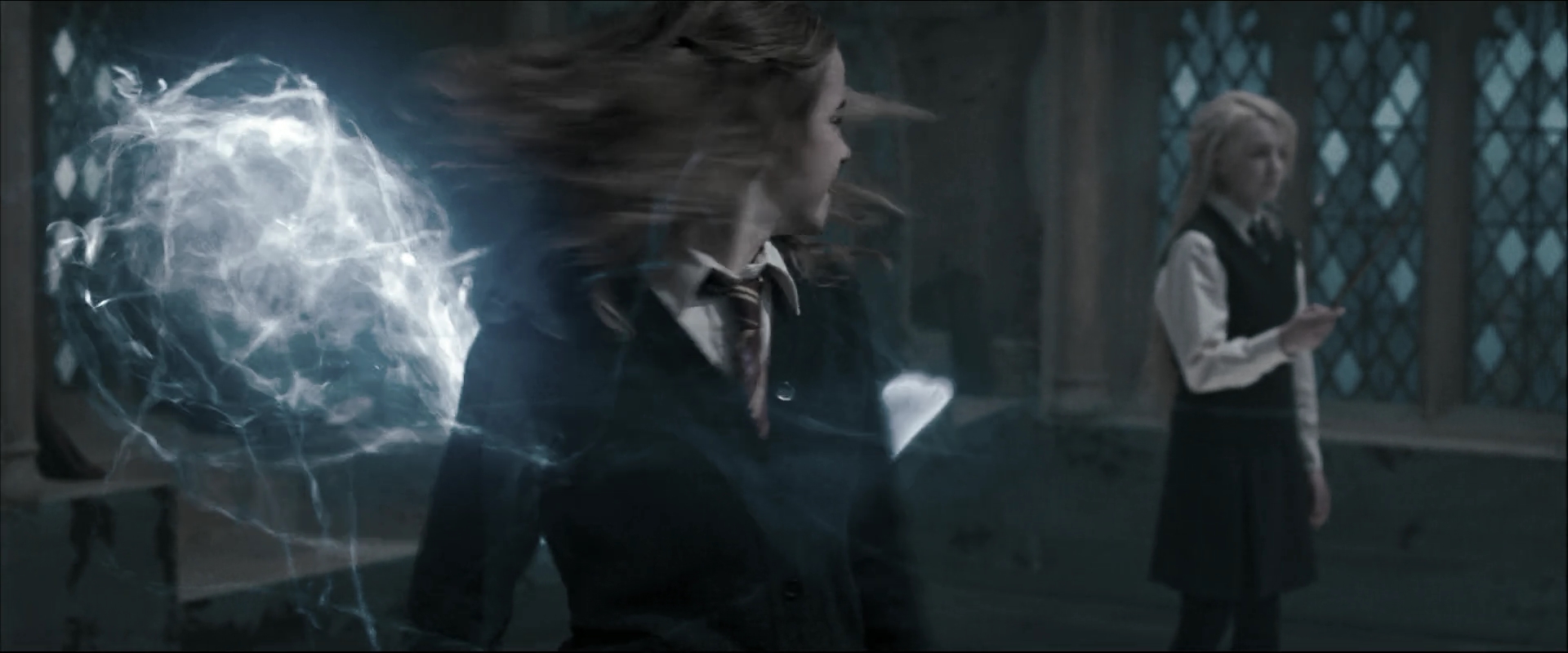 EmmaWatsonFan_dot_nl-HarryPotterAndTheOrderOfThePhoenix4799.jpg