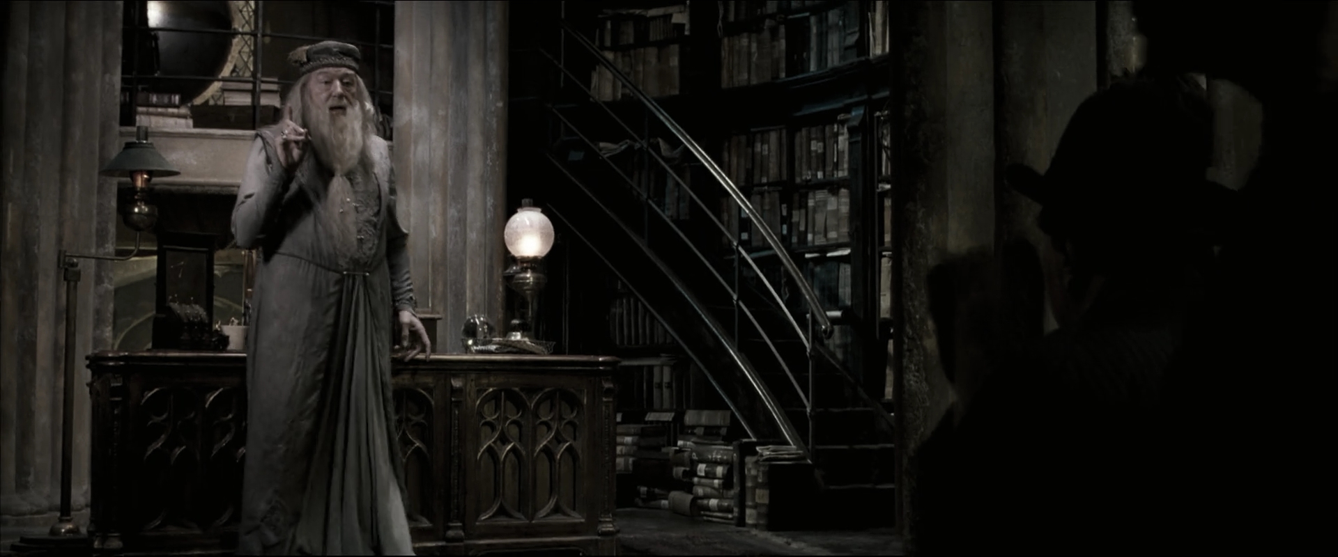 EmmaWatsonFan_dot_nl-HarryPotterAndTheOrderOfThePhoenix4933.jpg