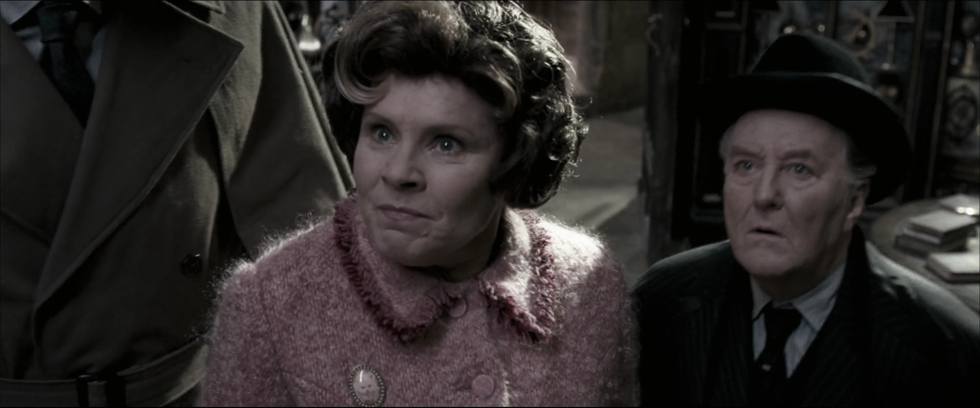 EmmaWatsonFan_dot_nl-HarryPotterAndTheOrderOfThePhoenix4949.jpg