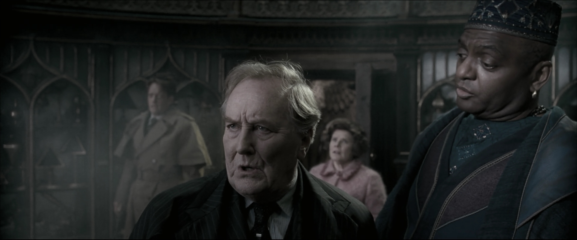 EmmaWatsonFan_dot_nl-HarryPotterAndTheOrderOfThePhoenix4965.jpg