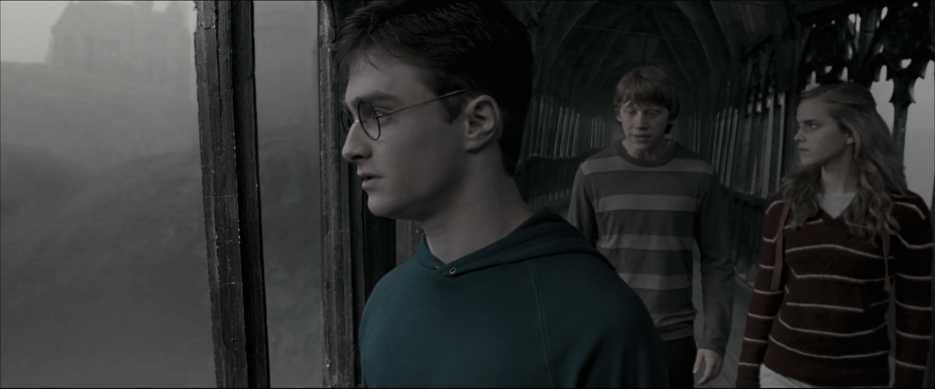 EmmaWatsonFan_dot_nl-HarryPotterAndTheOrderOfThePhoenix5101.jpg