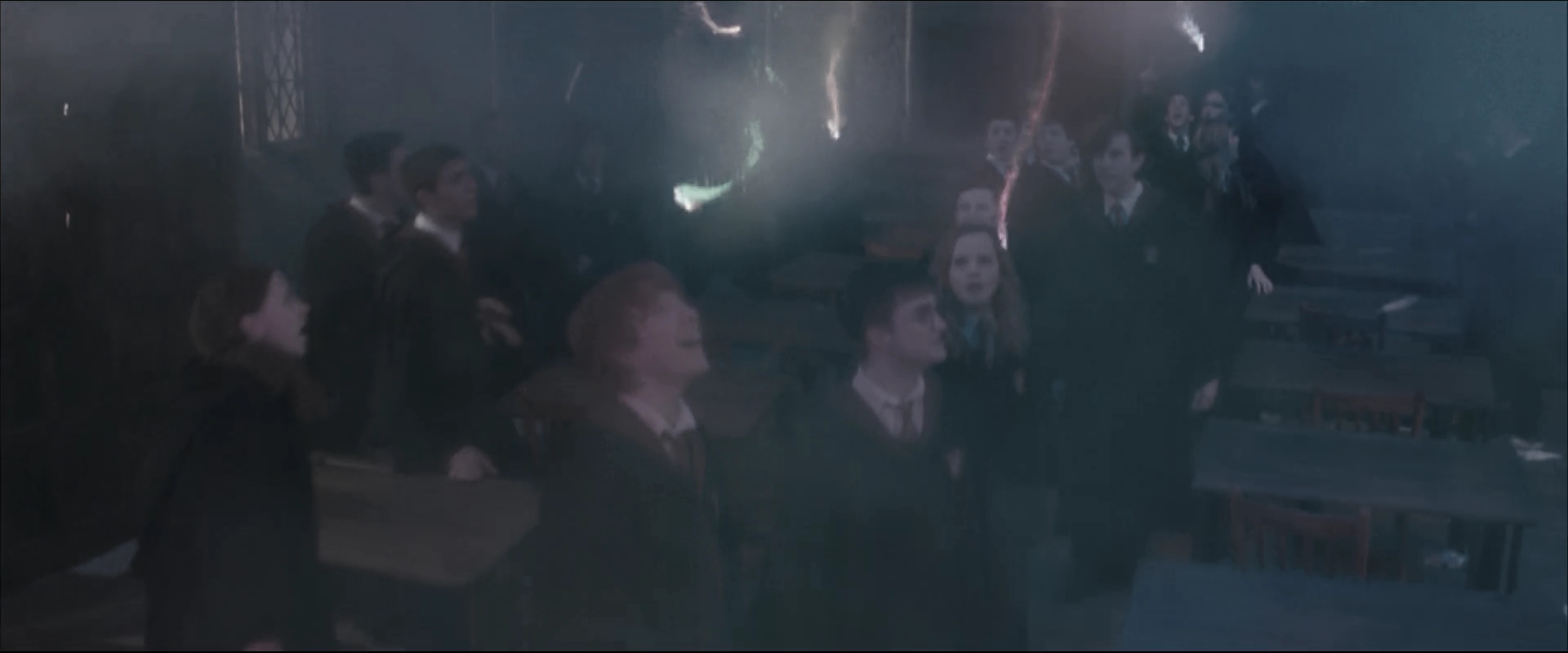 EmmaWatsonFan_dot_nl-HarryPotterAndTheOrderOfThePhoenix5597.jpg
