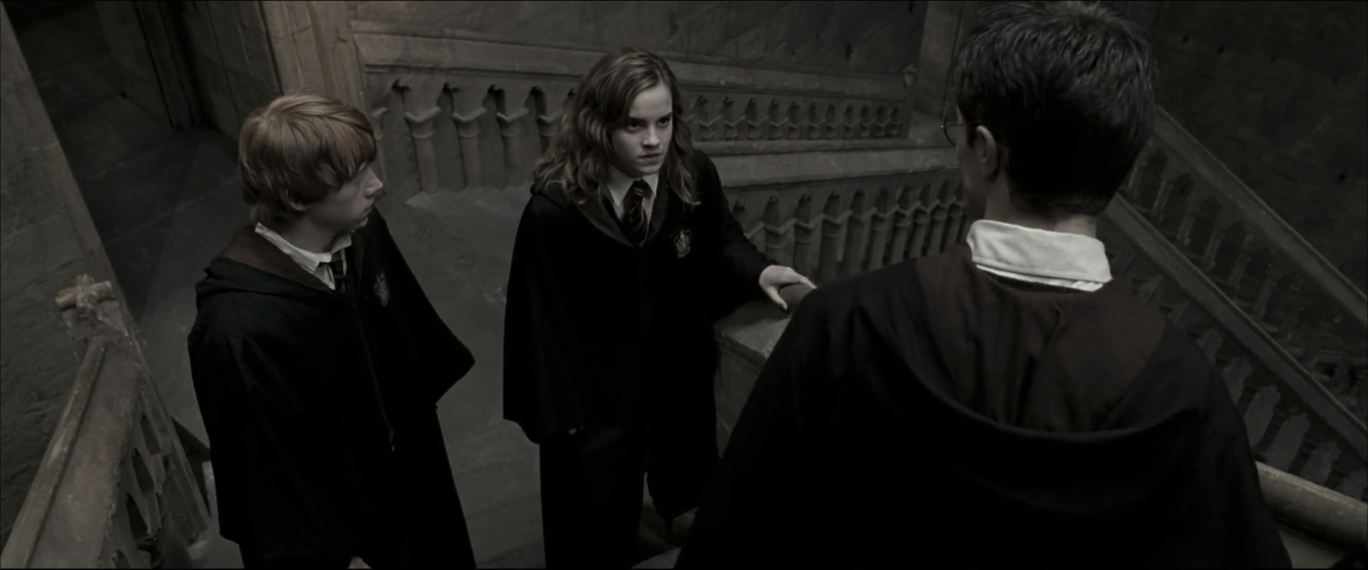 EmmaWatsonFan_dot_nl-HarryPotterAndTheOrderOfThePhoenix5755.jpg