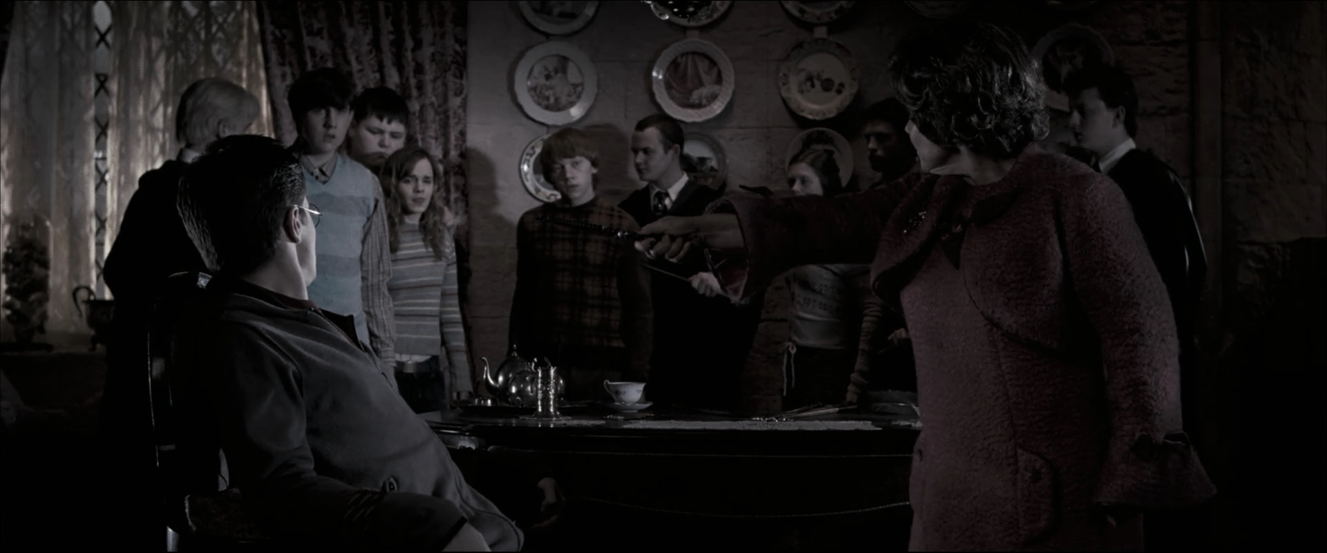 EmmaWatsonFan_dot_nl-HarryPotterAndTheOrderOfThePhoenix5897.jpg