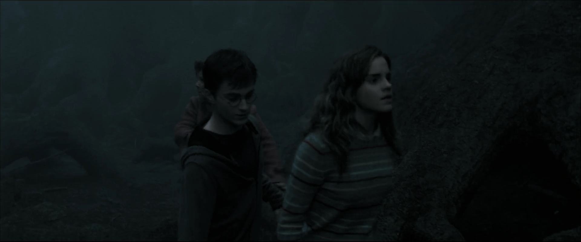 EmmaWatsonFan_dot_nl-HarryPotterAndTheOrderOfThePhoenix5925.jpg