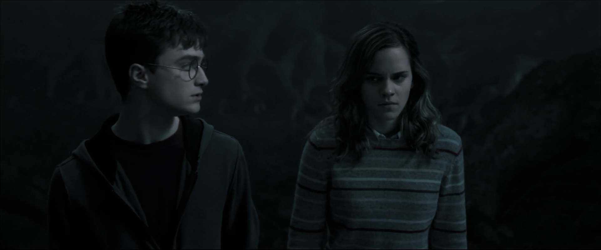 EmmaWatsonFan_dot_nl-HarryPotterAndTheOrderOfThePhoenix5955.jpg