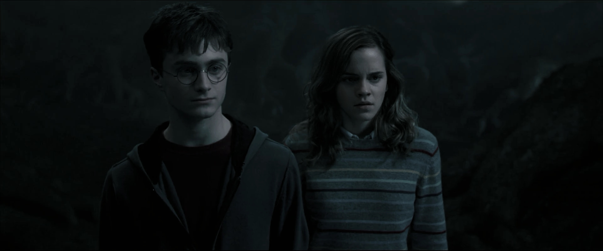 EmmaWatsonFan_dot_nl-HarryPotterAndTheOrderOfThePhoenix5963.jpg