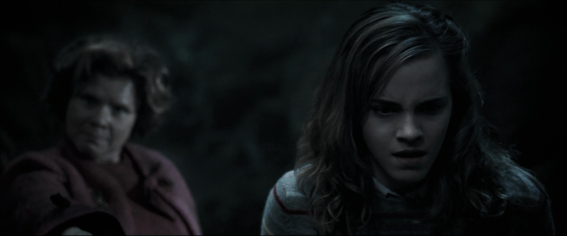 EmmaWatsonFan_dot_nl-HarryPotterAndTheOrderOfThePhoenix6005.jpg