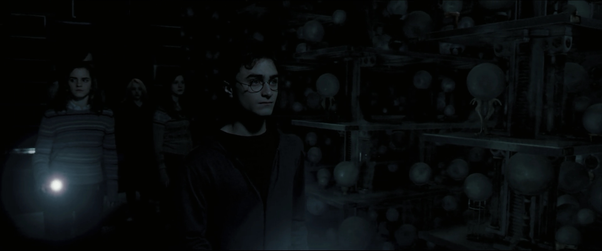 EmmaWatsonFan_dot_nl-HarryPotterAndTheOrderOfThePhoenix6204.jpg