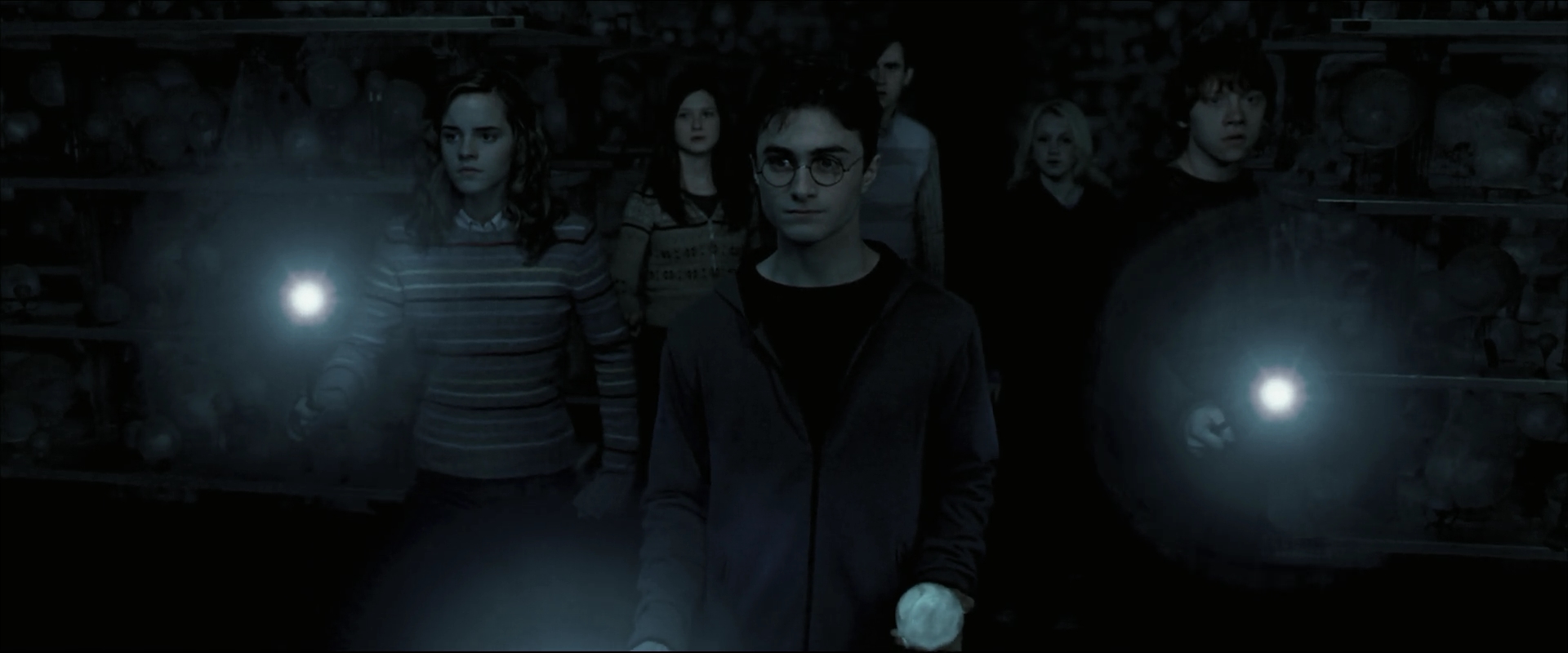 EmmaWatsonFan_dot_nl-HarryPotterAndTheOrderOfThePhoenix6314.jpg