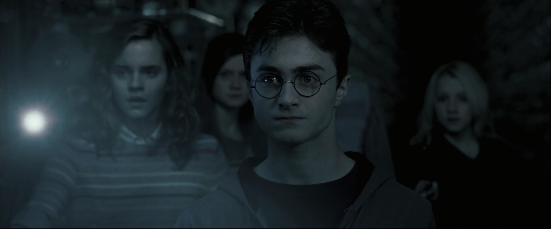 EmmaWatsonFan_dot_nl-HarryPotterAndTheOrderOfThePhoenix6330.jpg