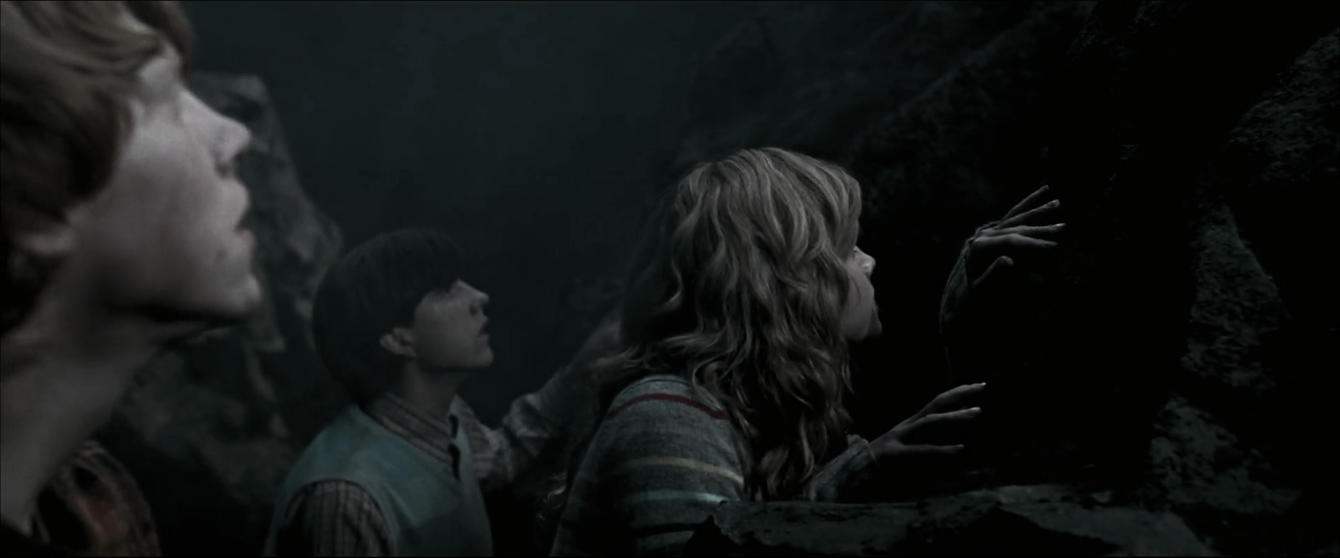 EmmaWatsonFan_dot_nl-HarryPotterAndTheOrderOfThePhoenix6760.jpg