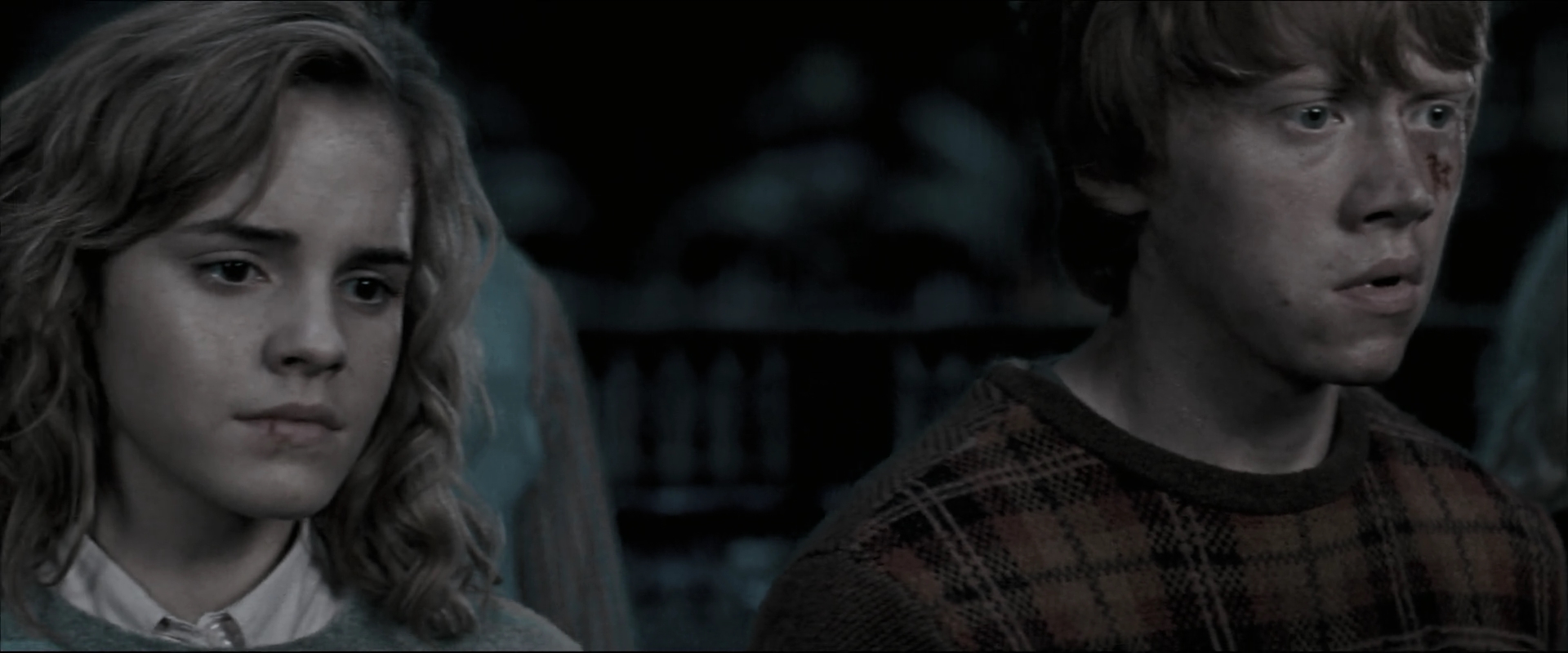 EmmaWatsonFan_dot_nl-HarryPotterAndTheOrderOfThePhoenix7099.jpg
