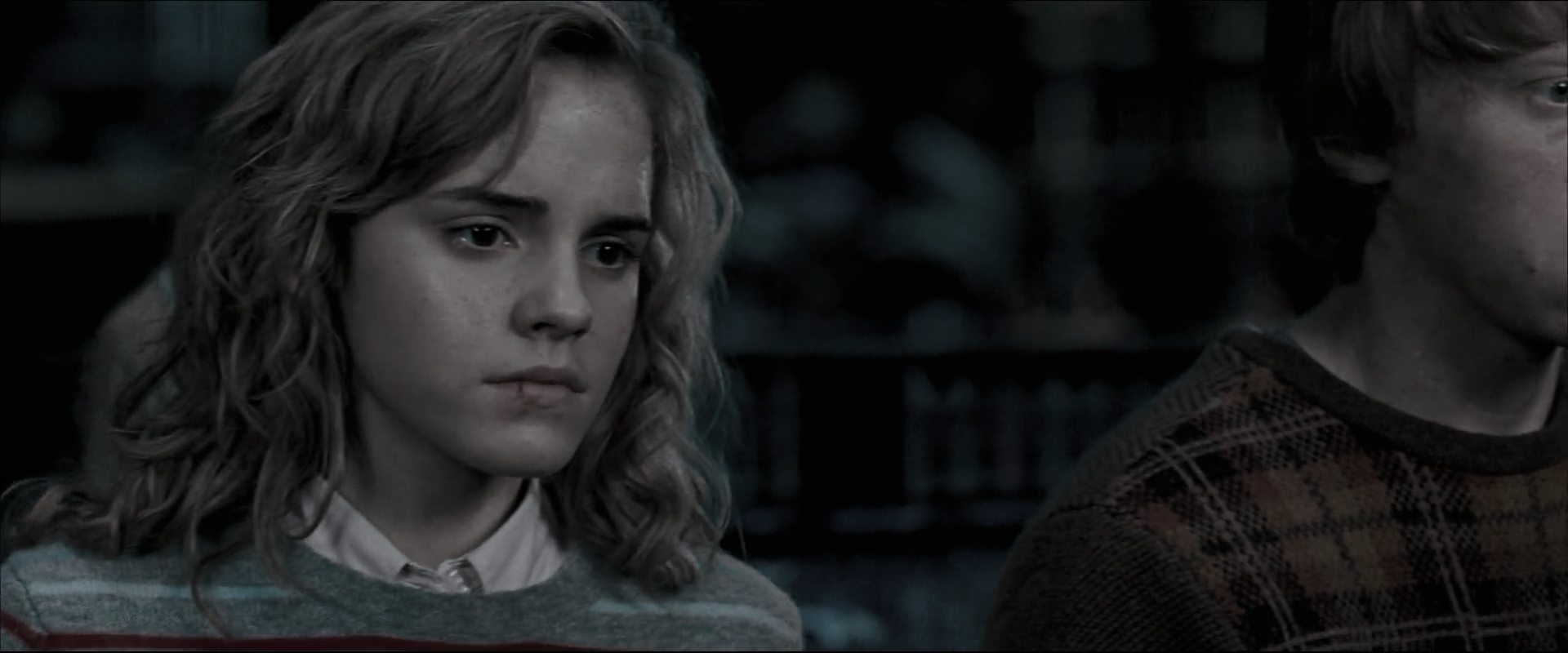EmmaWatsonFan_dot_nl-HarryPotterAndTheOrderOfThePhoenix7100.jpg