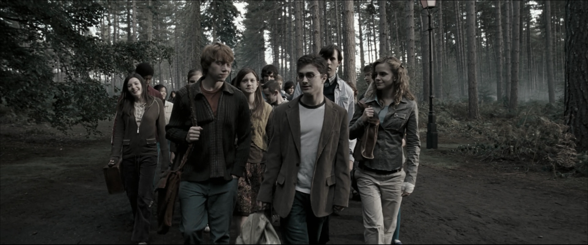 EmmaWatsonFan_dot_nl-HarryPotterAndTheOrderOfThePhoenix7436.jpg