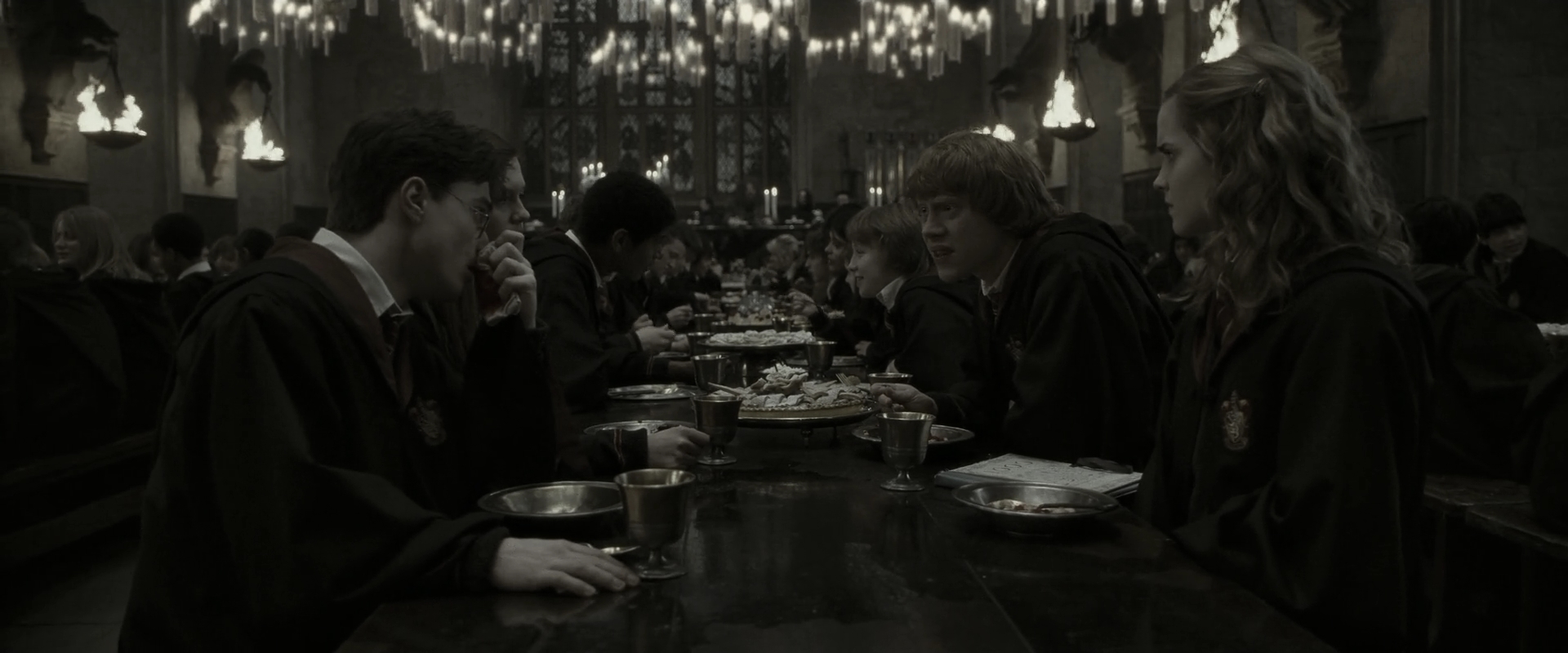 EmmaWatsonFan_dot_nl-HarryPotterAndTheHalfBloodPrince1739.jpg