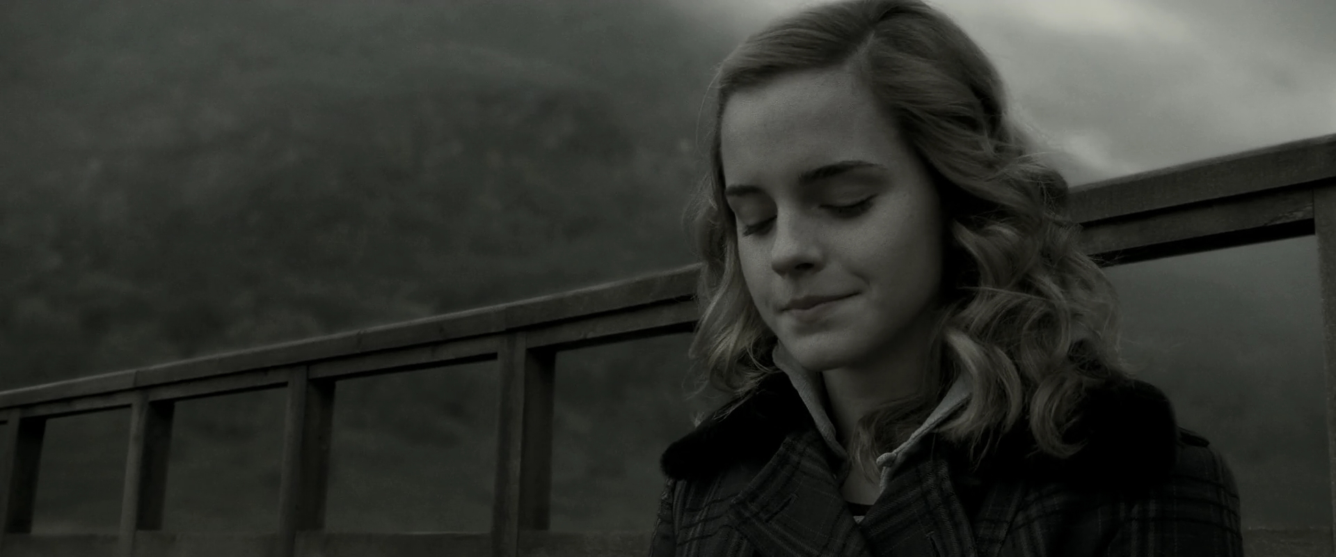 EmmaWatsonFan_dot_nl-HarryPotterAndTheHalfBloodPrince2771.jpg EmmaWatsonFan_dot_nl-HarryPotterAndTheHalfBloodPrince2771.jpg