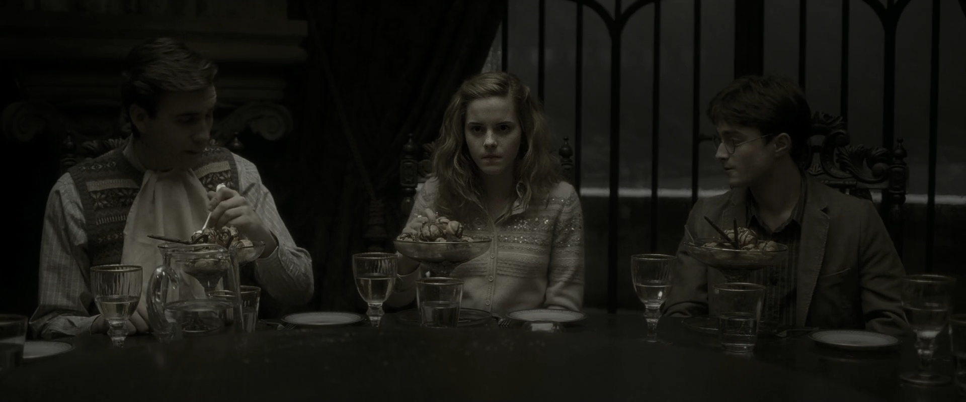 EmmaWatsonFan_dot_nl-HarryPotterAndTheHalfBloodPrince3332.jpg