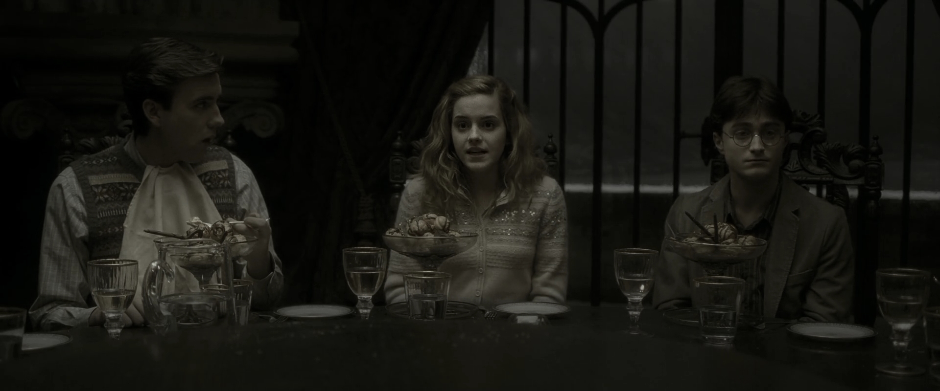 EmmaWatsonFan_dot_nl-HarryPotterAndTheHalfBloodPrince3340.jpg EmmaWatsonFan_dot_nl-HarryPotterAndTheHalfBloodPrince3340.jpg