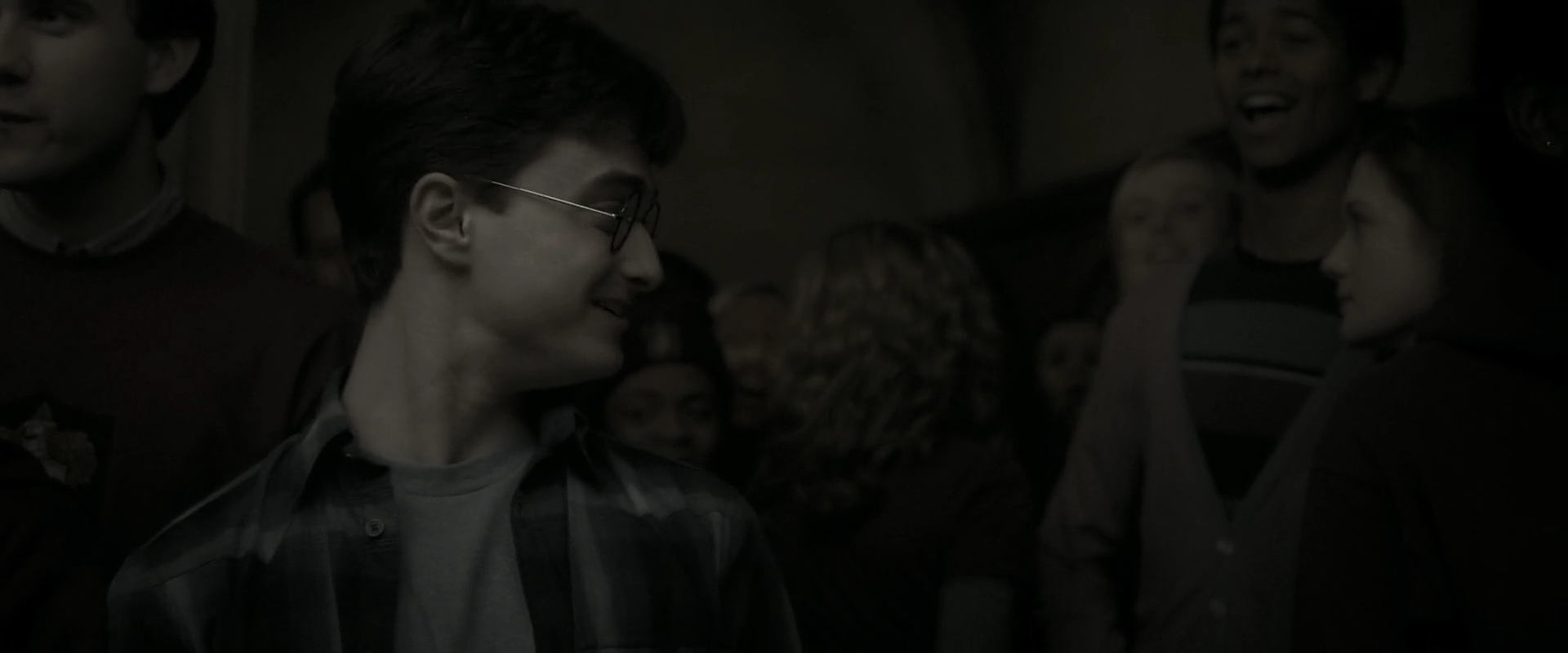 EmmaWatsonFan_dot_nl-HarryPotterAndTheHalfBloodPrince3739.jpg EmmaWatsonFan_dot_nl-HarryPotterAndTheHalfBloodPrince3739.jpg