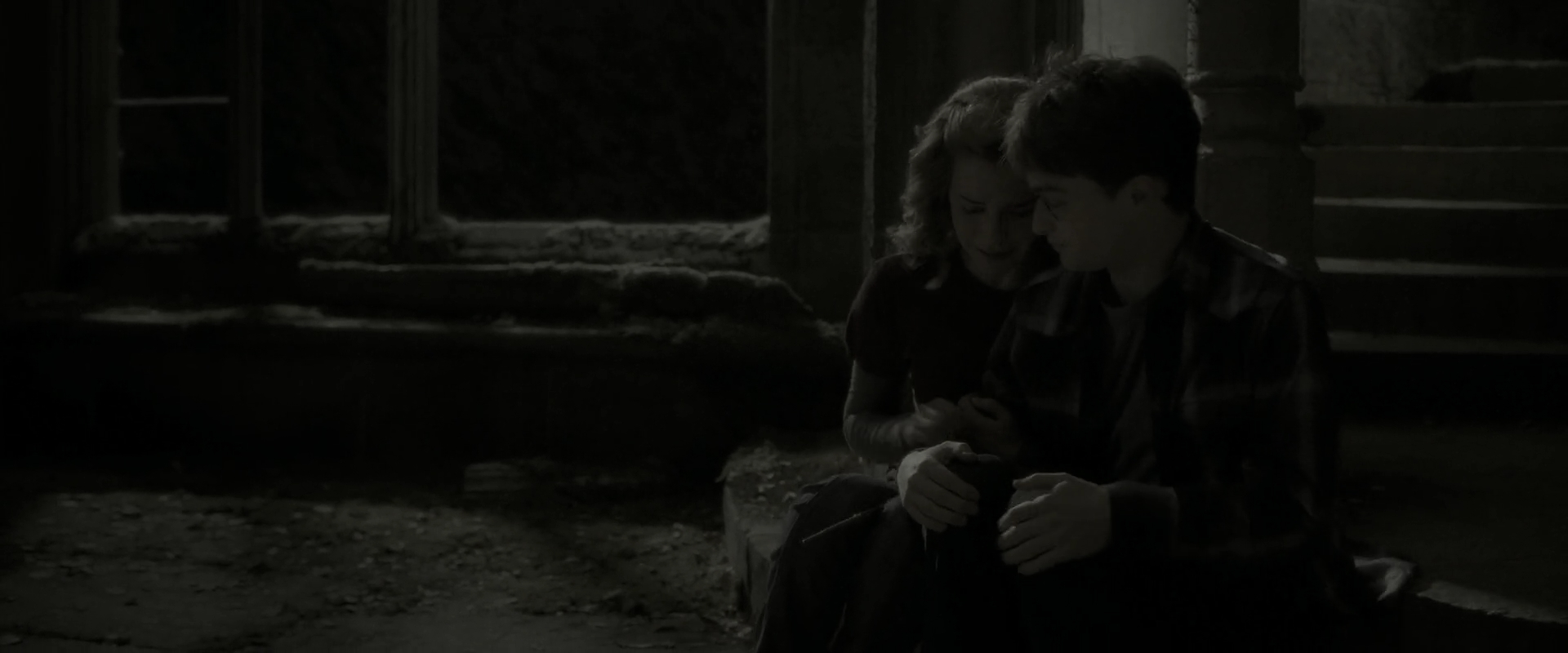 EmmaWatsonFan_dot_nl-HarryPotterAndTheHalfBloodPrince3846.jpg