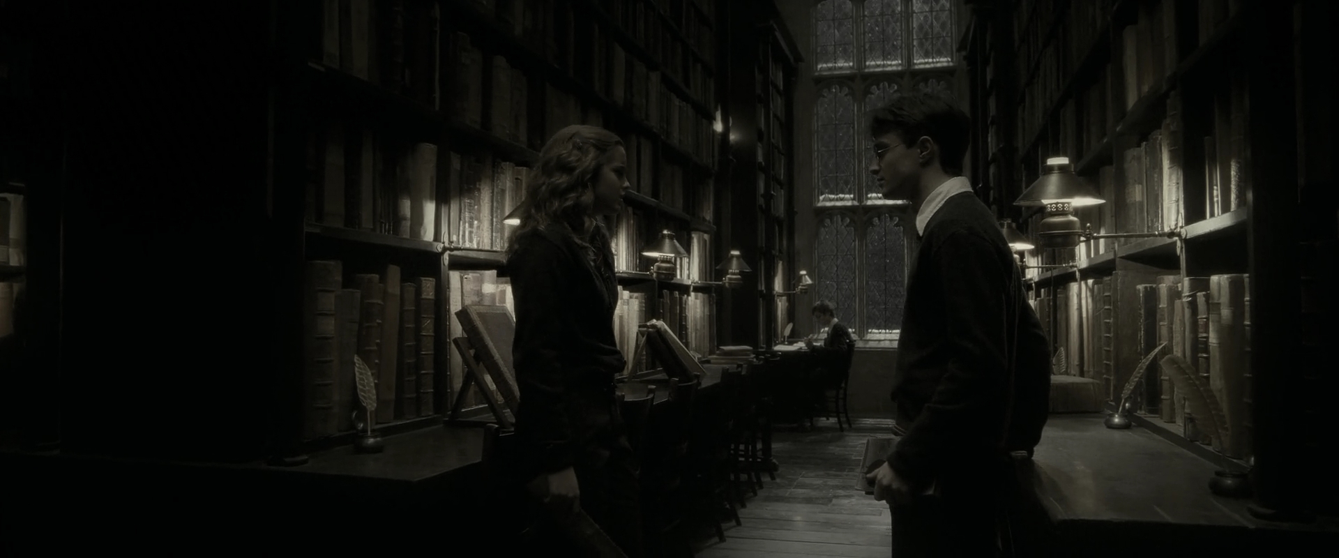 EmmaWatsonFan_dot_nl-HarryPotterAndTheHalfBloodPrince3966.jpg