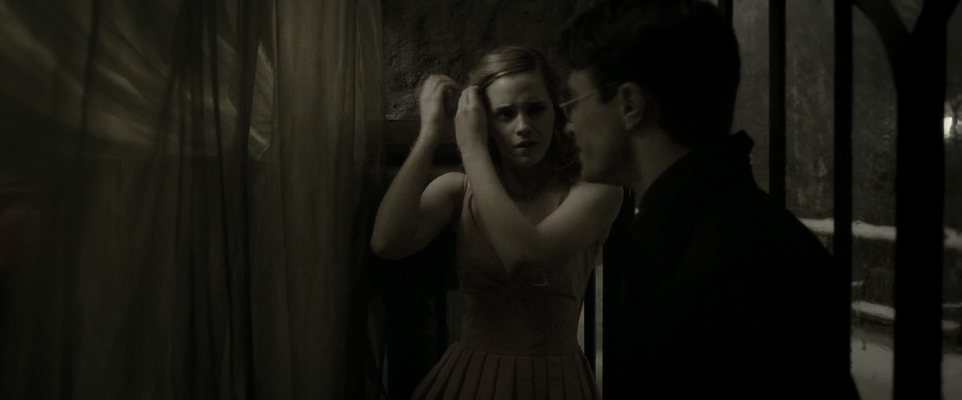 EmmaWatsonFan_dot_nl-HarryPotterAndTheHalfBloodPrince4103.jpg EmmaWatsonFan_dot_nl-HarryPotterAndTheHalfBloodPrince4103.jpg