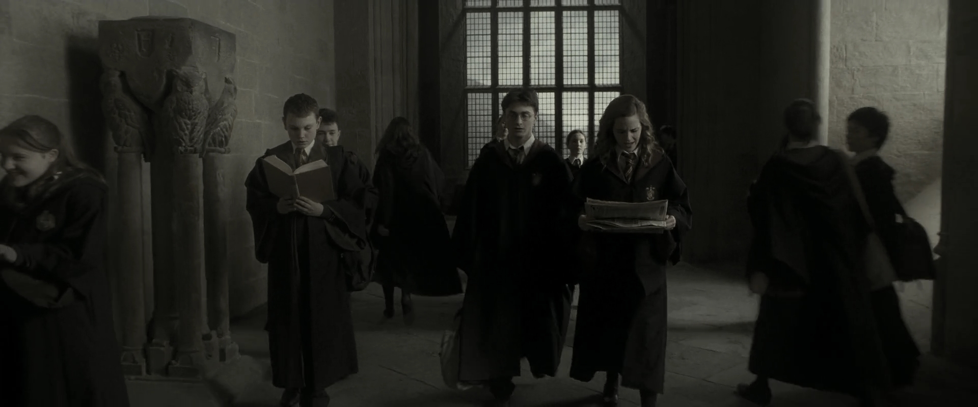 EmmaWatsonFan_dot_nl-HarryPotterAndTheHalfBloodPrince4769.jpg