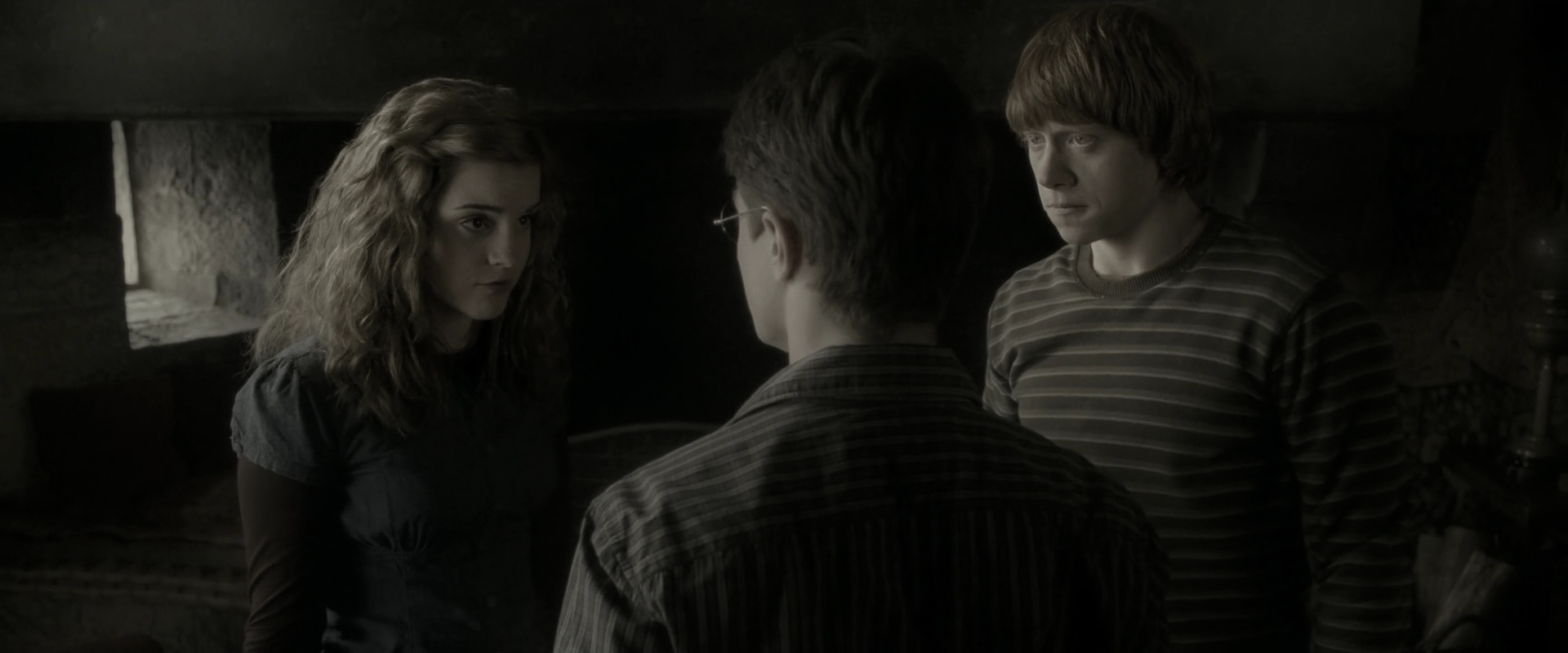 EmmaWatsonFan_dot_nl-HarryPotterAndTheHalfBloodPrince6068.jpg