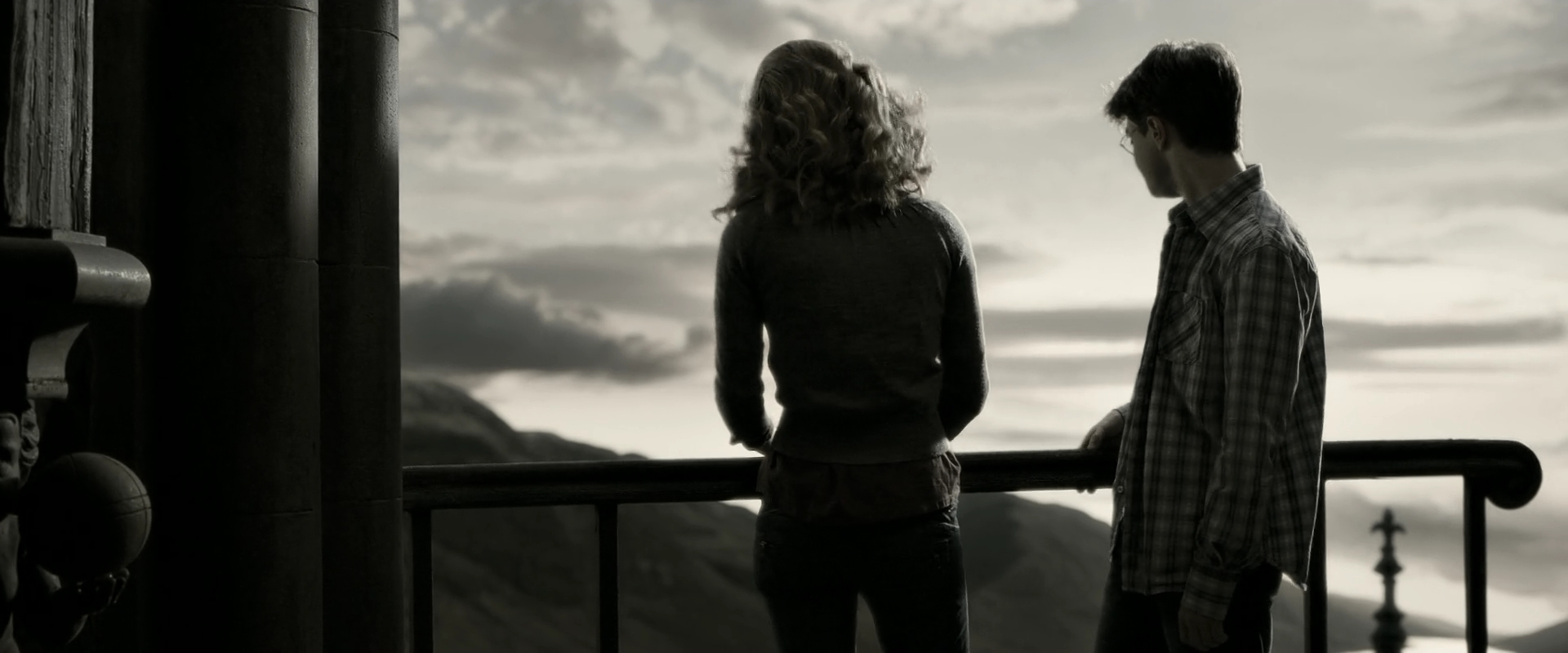 EmmaWatsonFan_dot_nl-HarryPotterAndTheHalfBloodPrince8293.jpg