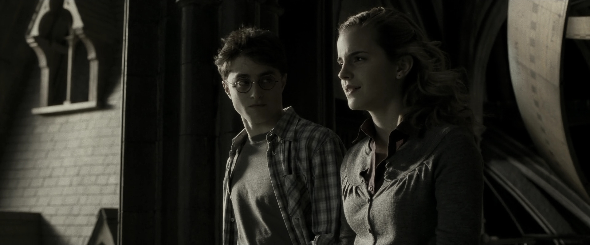 EmmaWatsonFan_dot_nl-HarryPotterAndTheHalfBloodPrince8317.jpg