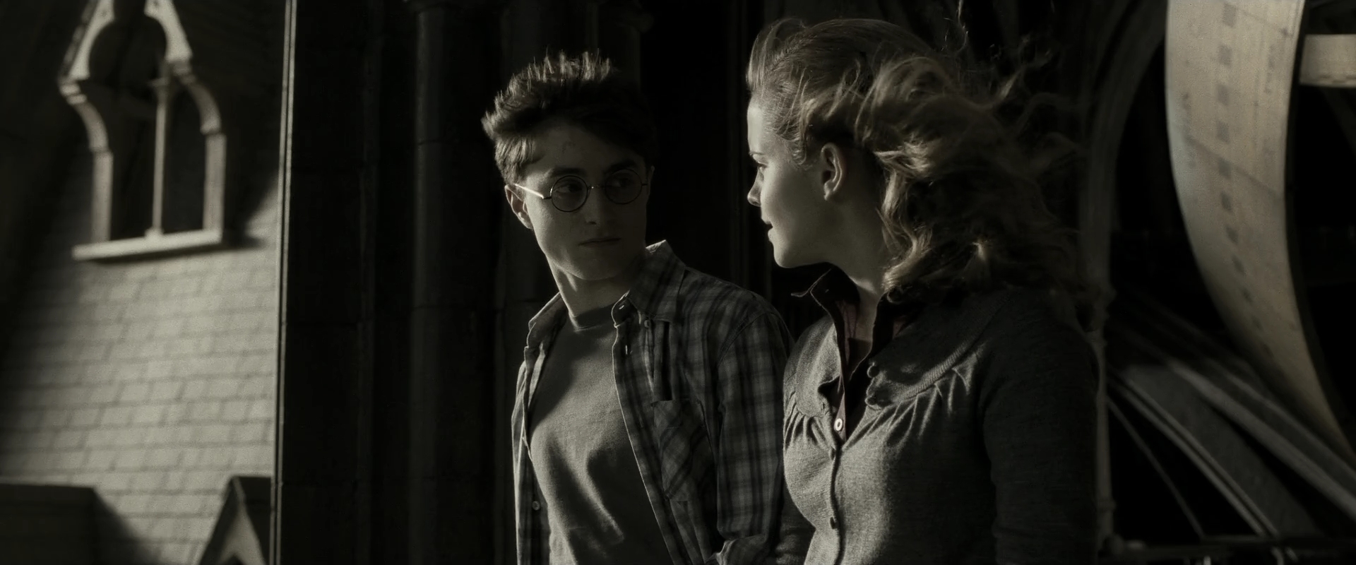 EmmaWatsonFan_dot_nl-HarryPotterAndTheHalfBloodPrince8320.jpg