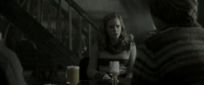 EmmaWatsonFan_dot_nl-HarryPotterAndTheHalfBloodPrince3024.jpg