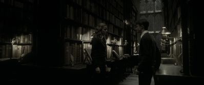 EmmaWatsonFan_dot_nl-HarryPotterAndTheHalfBloodPrince3953.jpg