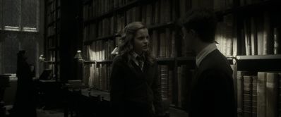 EmmaWatsonFan_dot_nl-HarryPotterAndTheHalfBloodPrince3983.jpg