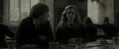 EmmaWatsonFan_dot_nl-HarryPotterAndTheHalfBloodPrince5605.jpg