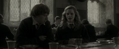 EmmaWatsonFan_dot_nl-HarryPotterAndTheHalfBloodPrince5609.jpg