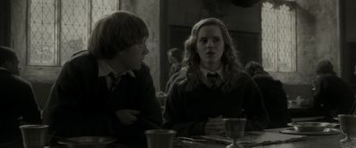 EmmaWatsonFan_dot_nl-HarryPotterAndTheHalfBloodPrince5615.jpg